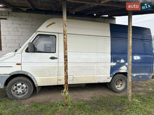 Білий Івеко Дейлі, об'ємом двигуна 2.8 л та пробігом 450 тис. км за 3800 $, фото 6 на Automoto.ua