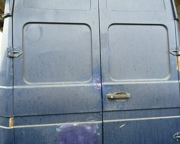 Білий Івеко Дейлі, об'ємом двигуна 2.8 л та пробігом 450 тис. км за 3800 $, фото 5 на Automoto.ua