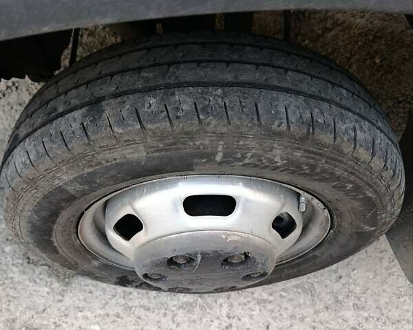 Белый Ивеко Дейли, объемом двигателя 2.8 л и пробегом 230 тыс. км за 6800 $, фото 4 на Automoto.ua