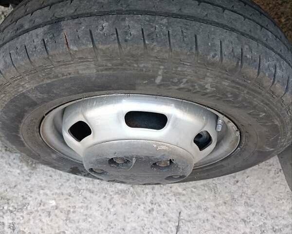 Белый Ивеко Дейли, объемом двигателя 2.8 л и пробегом 230 тыс. км за 6800 $, фото 1 на Automoto.ua