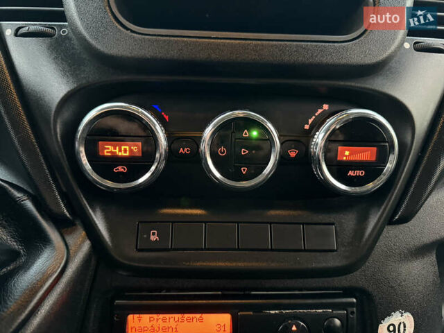 Белый Ивеко Дейли, объемом двигателя 3 л и пробегом 231 тыс. км за 30400 $, фото 28 на Automoto.ua