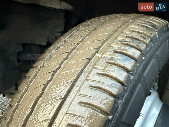 Белый Ивеко Дейли, объемом двигателя 3 л и пробегом 231 тыс. км за 30400 $, фото 11 на Automoto.ua