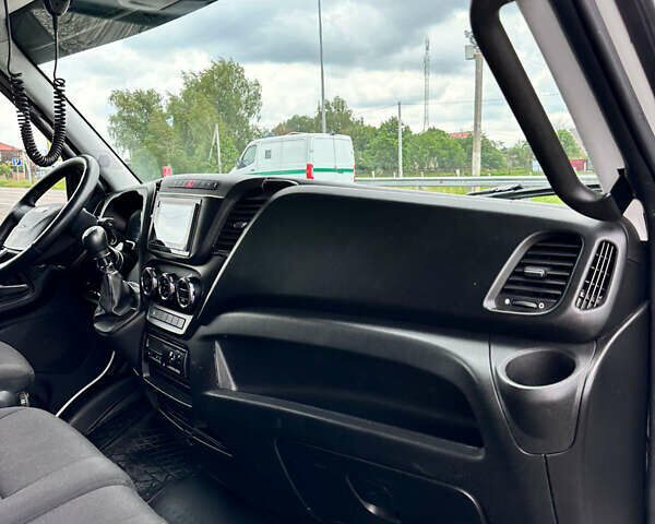 Белый Ивеко Дейли, объемом двигателя 3 л и пробегом 320 тыс. км за 26500 $, фото 47 на Automoto.ua