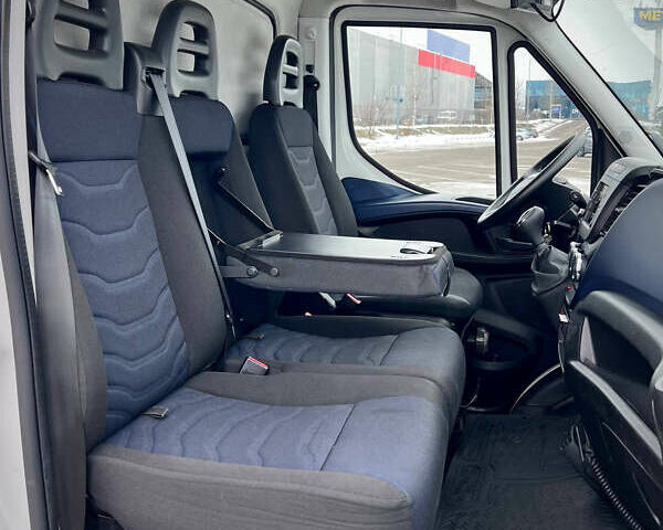 Белый Ивеко Дейли, объемом двигателя 3 л и пробегом 240 тыс. км за 35000 $, фото 22 на Automoto.ua