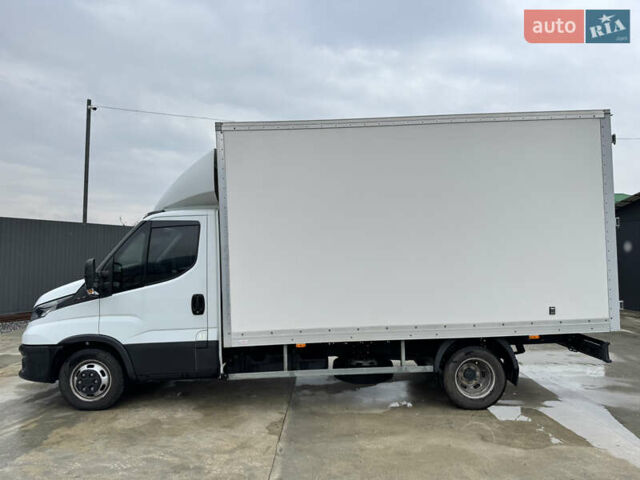 Белый Ивеко Дейли, объемом двигателя 3 л и пробегом 24 тыс. км за 35500 $, фото 2 на Automoto.ua