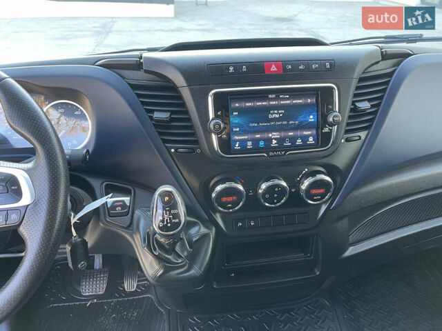 Белый Ивеко Дейли, объемом двигателя 3 л и пробегом 234 тыс. км за 25999 $, фото 33 на Automoto.ua