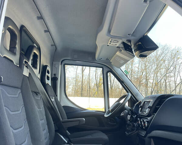 Белый Ивеко Дейли, объемом двигателя 3 л и пробегом 234 тыс. км за 25999 $, фото 38 на Automoto.ua