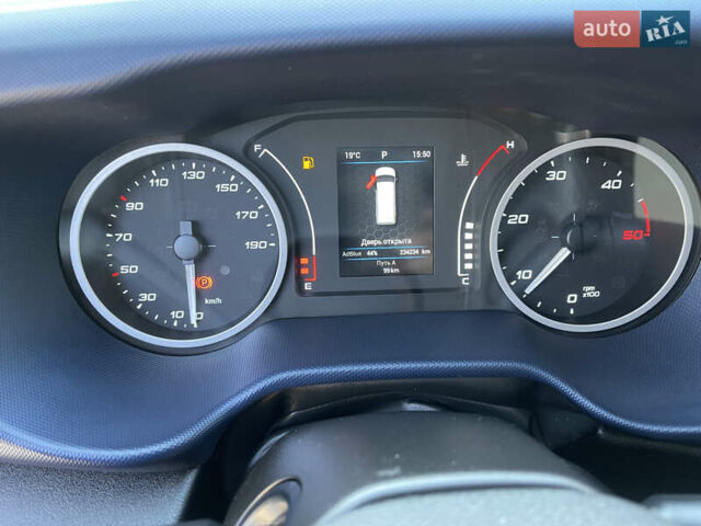 Белый Ивеко Дейли, объемом двигателя 3 л и пробегом 234 тыс. км за 25999 $, фото 29 на Automoto.ua