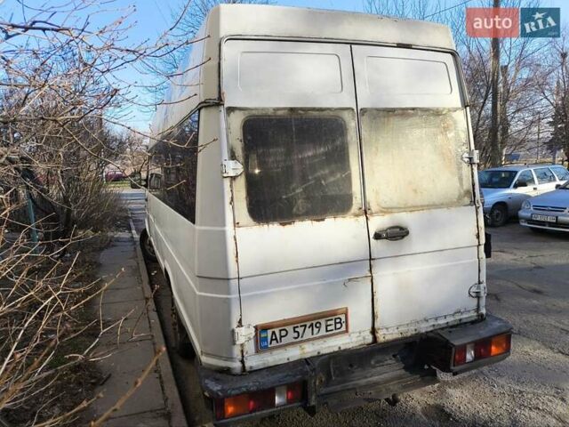 Белый Ивеко Дейли, объемом двигателя 2.8 л и пробегом 255 тыс. км за 1999 $, фото 4 на Automoto.ua