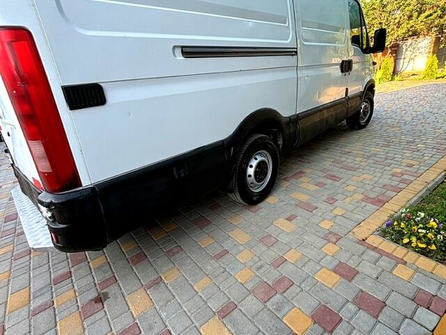 Білий Івеко Дейлі, об'ємом двигуна 2.8 л та пробігом 502 тис. км за 6000 $, фото 3 на Automoto.ua