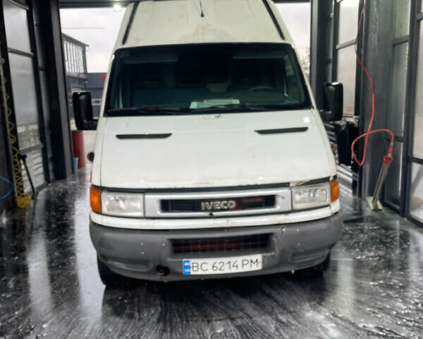 Белый Ивеко Дейли, объемом двигателя 2.8 л и пробегом 400 тыс. км за 3200 $, фото 1 на Automoto.ua