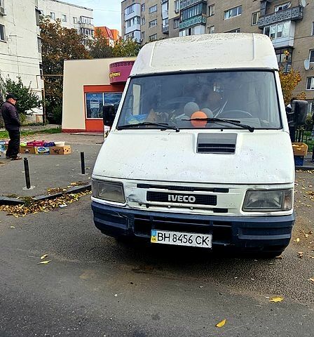 Білий Івеко Дейлі, об'ємом двигуна 28 л та пробігом 300 тис. км за 1800 $, фото 2 на Automoto.ua