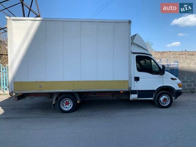 Белый Ивеко Дейли, объемом двигателя 2.8 л и пробегом 400 тыс. км за 6800 $, фото 5 на Automoto.ua