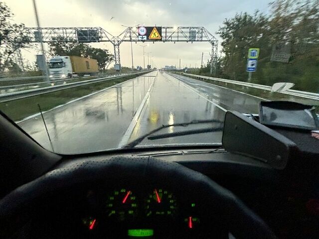 Білий Івеко Дейлі, об'ємом двигуна 2.8 л та пробігом 502 тис. км за 6000 $, фото 7 на Automoto.ua