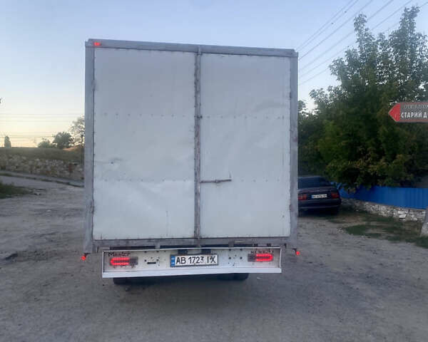 Белый Ивеко Дейли, объемом двигателя 2.8 л и пробегом 260 тыс. км за 7400 $, фото 6 на Automoto.ua