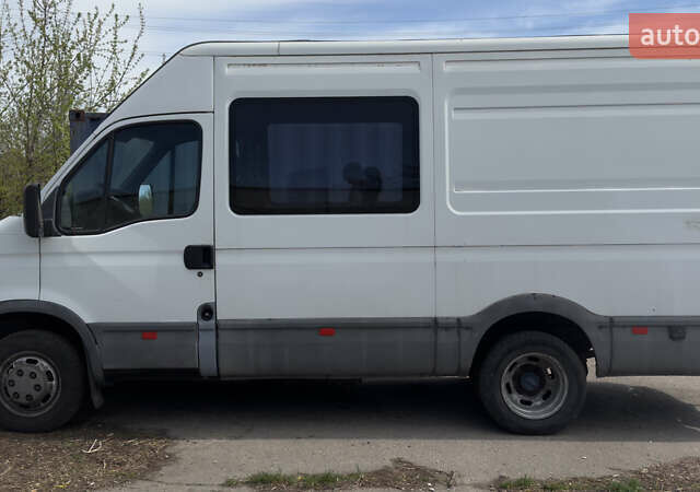 Білий Івеко Дейлі, об'ємом двигуна 2.8 л та пробігом 290 тис. км за 6596 $, фото 3 на Automoto.ua