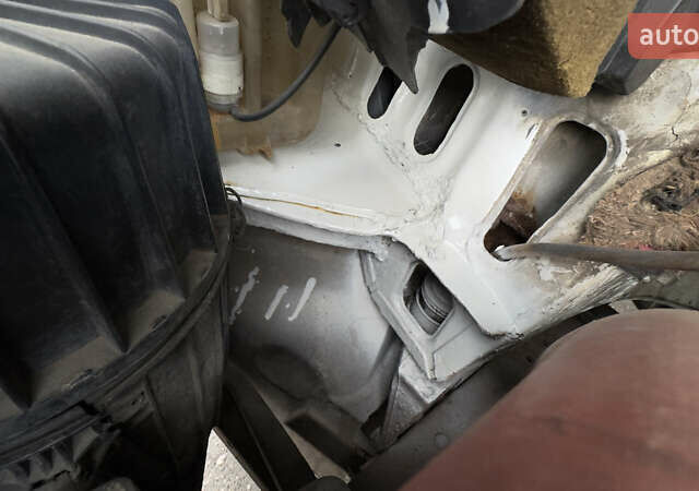 Білий Івеко Дейлі, об'ємом двигуна 2.8 л та пробігом 290 тис. км за 5577 $, фото 7 на Automoto.ua