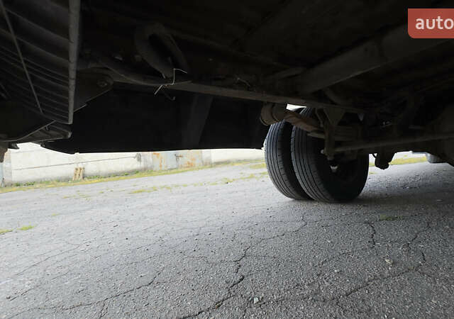 Білий Івеко Дейлі, об'ємом двигуна 2.8 л та пробігом 290 тис. км за 5577 $, фото 2 на Automoto.ua