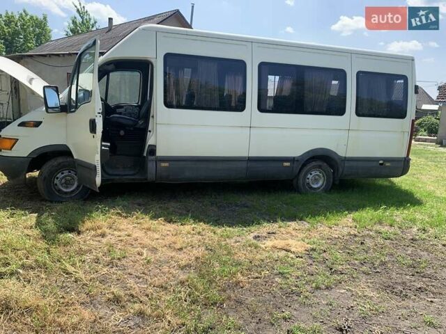 Белый Ивеко Дейли, объемом двигателя 2.8 л и пробегом 2 тыс. км за 4300 $, фото 3 на Automoto.ua