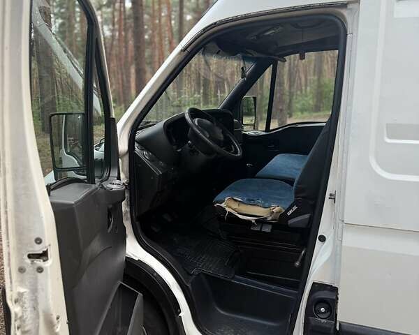 Белый Ивеко Дейли, объемом двигателя 2.8 л и пробегом 364 тыс. км за 4200 $, фото 11 на Automoto.ua