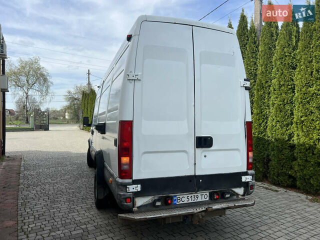 Белый Ивеко Дейли, объемом двигателя 2.8 л и пробегом 400 тыс. км за 8999 $, фото 5 на Automoto.ua