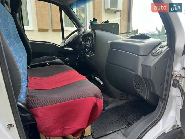 Білий Івеко Дейлі, об'ємом двигуна 2.8 л та пробігом 400 тис. км за 8999 $, фото 9 на Automoto.ua