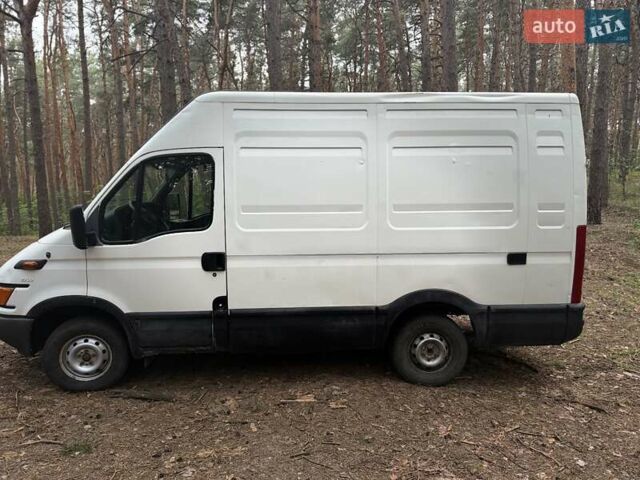 Белый Ивеко Дейли, объемом двигателя 2.8 л и пробегом 364 тыс. км за 4200 $, фото 8 на Automoto.ua