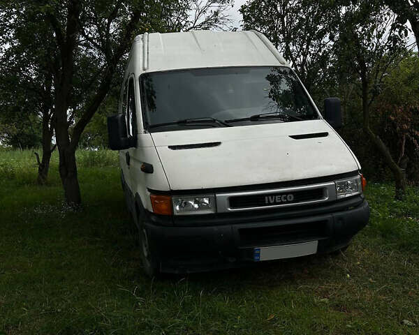 Белый Ивеко Дейли, объемом двигателя 2.8 л и пробегом 550 тыс. км за 4400 $, фото 1 на Automoto.ua