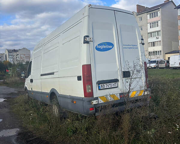Белый Ивеко Дейли, объемом двигателя 2.8 л и пробегом 250 тыс. км за 3500 $, фото 1 на Automoto.ua