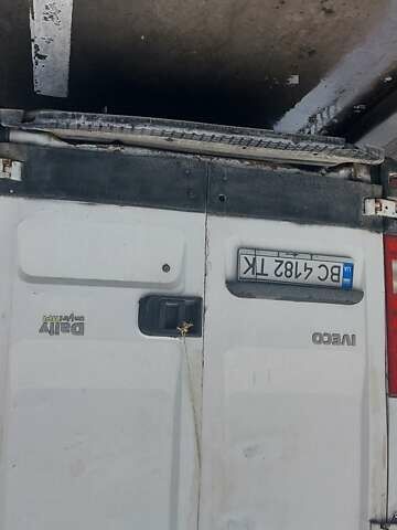 Білий Івеко Дейлі, об'ємом двигуна 2.29 л та пробігом 400 тис. км за 5000 $, фото 1 на Automoto.ua