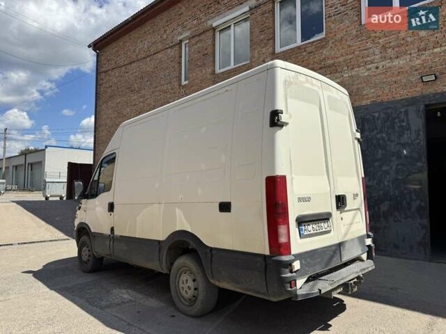 Белый Ивеко Дейли, объемом двигателя 2.3 л и пробегом 349 тыс. км за 5500 $, фото 1 на Automoto.ua