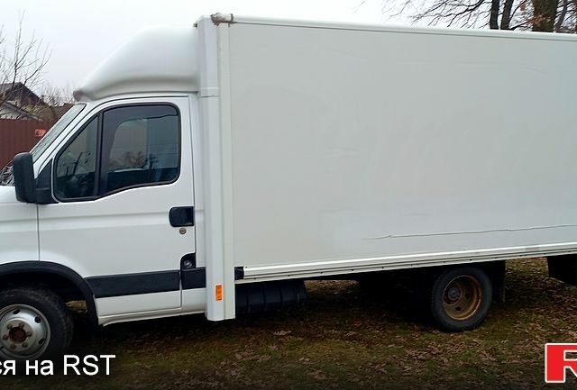 Белый Ивеко Дейли, объемом двигателя 3 л и пробегом 500 тыс. км за 11500 $, фото 2 на Automoto.ua