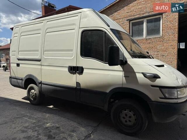 Белый Ивеко Дейли, объемом двигателя 2.3 л и пробегом 349 тыс. км за 5500 $, фото 3 на Automoto.ua