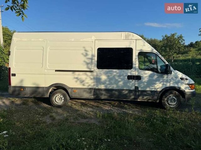 Белый Ивеко Дейли, объемом двигателя 2.29 л и пробегом 361 тыс. км за 8400 $, фото 2 на Automoto.ua