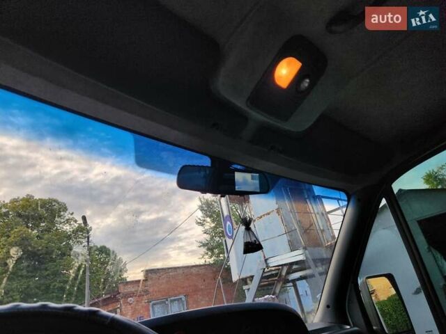 Белый Ивеко Дейли, объемом двигателя 2.8 л и пробегом 295 тыс. км за 7800 $, фото 6 на Automoto.ua