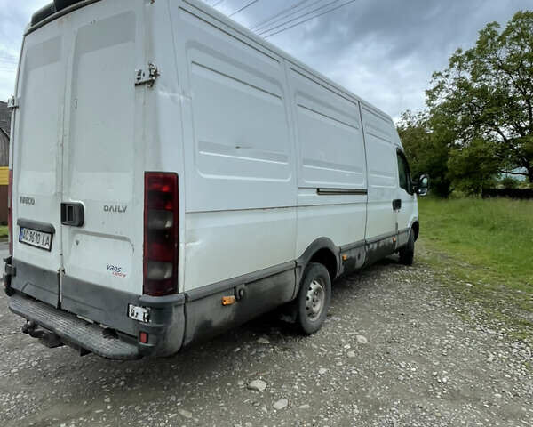Білий Івеко Дейлі, об'ємом двигуна 2.29 л та пробігом 400 тис. км за 5100 $, фото 5 на Automoto.ua