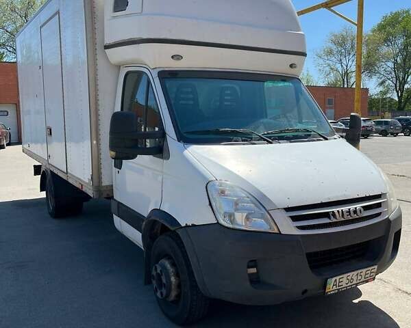Белый Ивеко Дейли, объемом двигателя 3 л и пробегом 888 тыс. км за 11900 $, фото 1 на Automoto.ua