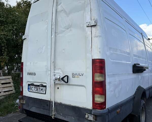 Белый Ивеко Дейли, объемом двигателя 30 л и пробегом 300 тыс. км за 7500 $, фото 15 на Automoto.ua