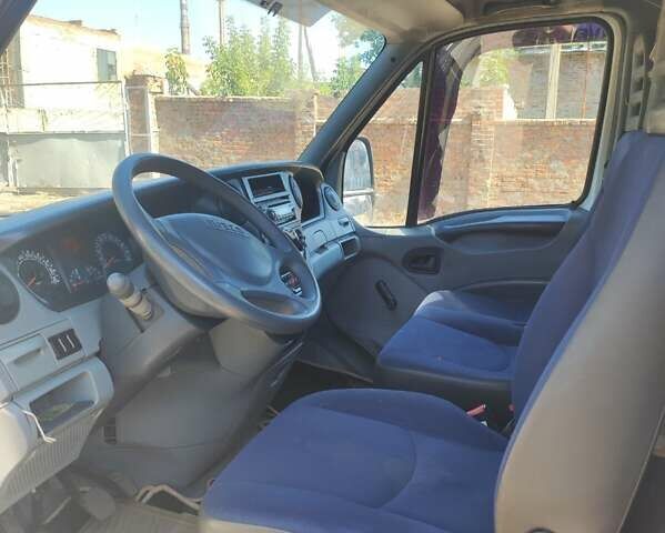 Белый Ивеко Дейли, объемом двигателя 3 л и пробегом 192 тыс. км за 14700 $, фото 5 на Automoto.ua