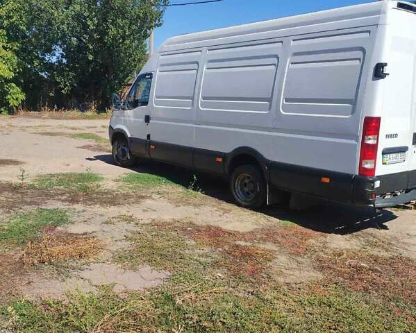 Белый Ивеко Дейли, объемом двигателя 3 л и пробегом 192 тыс. км за 14700 $, фото 9 на Automoto.ua