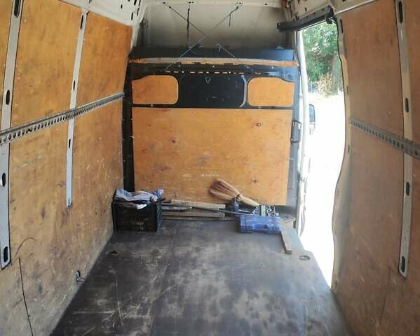 Белый Ивеко Дейли, объемом двигателя 3 л и пробегом 192 тыс. км за 14700 $, фото 6 на Automoto.ua