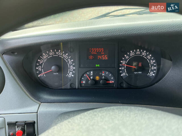 Ивеко Дейли 2008 в Стрые на Automoto.ua Белый Ивеко Дейли, объемом двигателя 3 л и пробегом 21 тыс. км за 11000 $, фото 15 на Automoto.ua