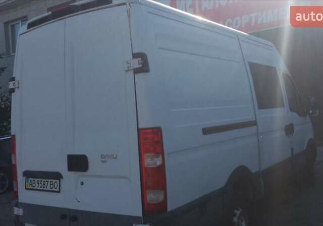 Білий Івеко Дейлі, об'ємом двигуна 3 л та пробігом 411 тис. км за 8000 $, фото 2 на Automoto.ua