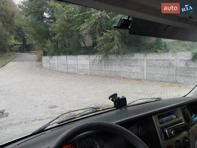 Білий Івеко Дейлі, об'ємом двигуна 3 л та пробігом 410 тис. км за 14500 $, фото 2 на Automoto.ua