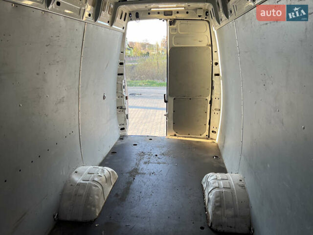 Белый Ивеко Дейли, объемом двигателя 3 л и пробегом 286 тыс. км за 16999 $, фото 17 на Automoto.ua