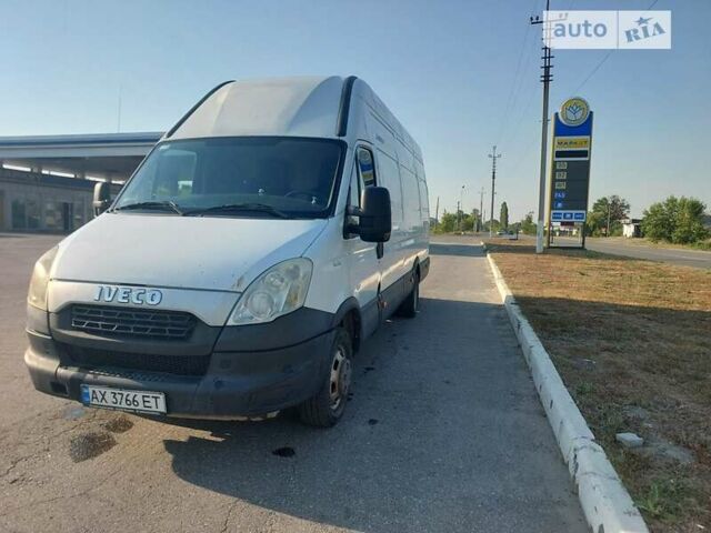Белый Ивеко Дейли, объемом двигателя 2.29 л и пробегом 283 тыс. км за 13000 $, фото 5 на Automoto.ua