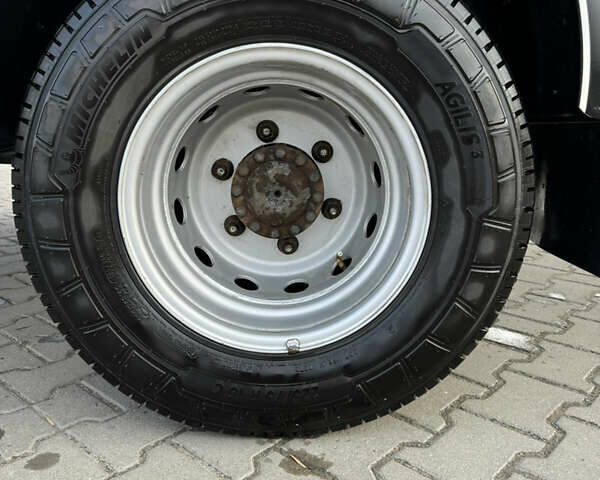 Білий Івеко Дейлі, об'ємом двигуна 3 л та пробігом 420 тис. км за 18000 $, фото 10 на Automoto.ua