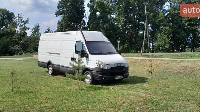 Белый Ивеко Дейли, объемом двигателя 2.29 л и пробегом 400 тыс. км за 9500 $, фото 3 на Automoto.ua