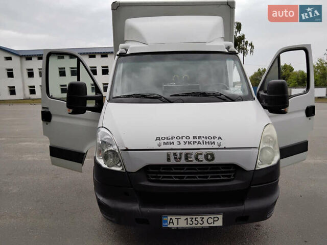 Белый Ивеко Дейли, объемом двигателя 2.29 л и пробегом 370 тыс. км за 14500 $, фото 2 на Automoto.ua