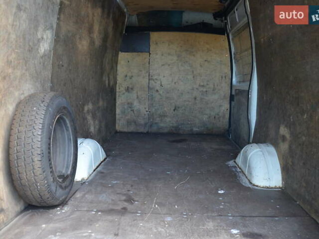 Білий Івеко Дейлі, об'ємом двигуна 2.3 л та пробігом 315 тис. км за 12600 $, фото 43 на Automoto.ua
